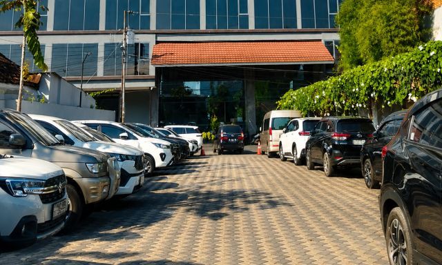 Car Rental Price List in Yogyakarta