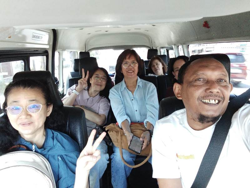 Rent a cari with driver from Jogja to Bromo